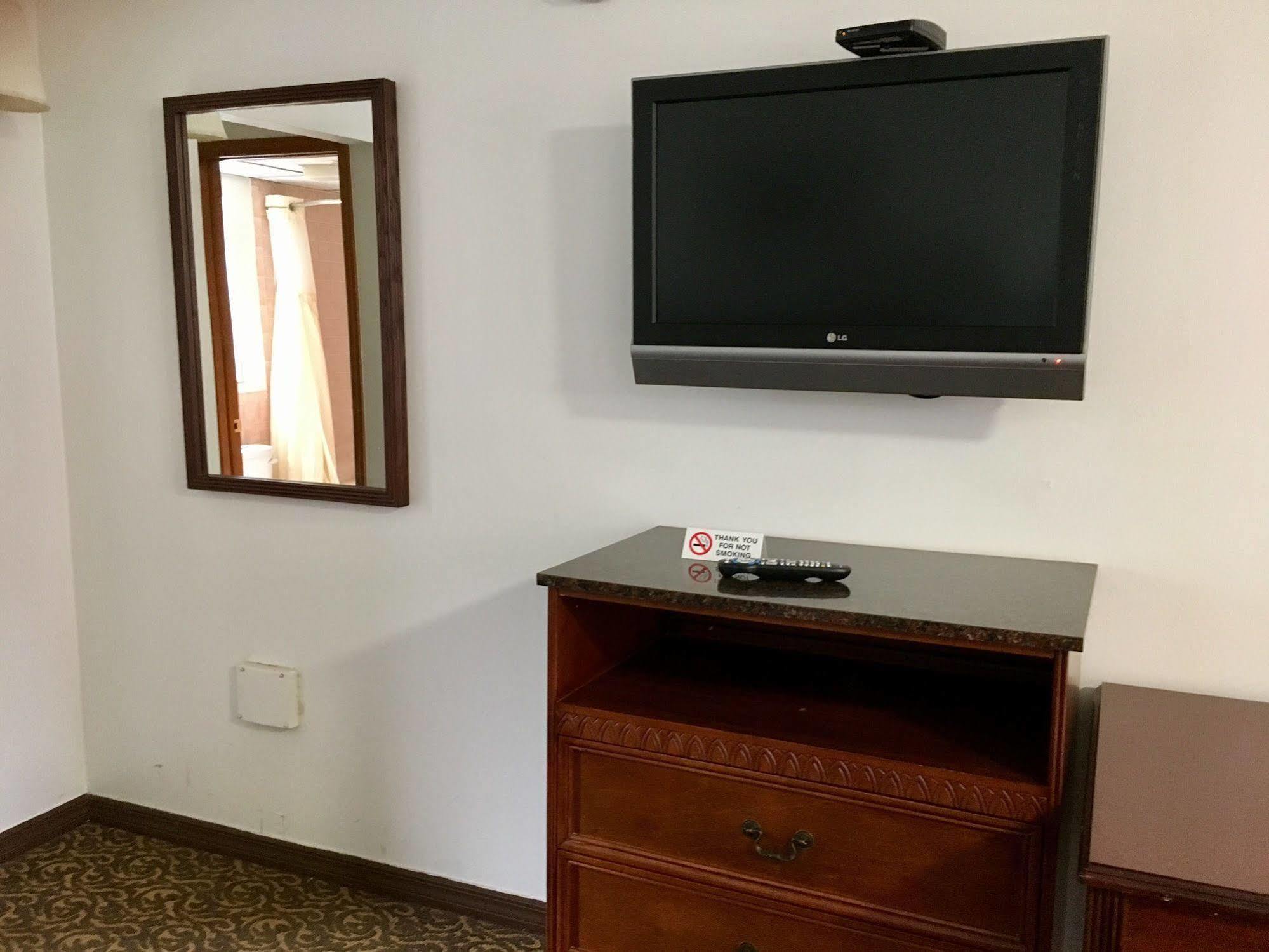 East Lake Inn Orient Park Экстерьер фото